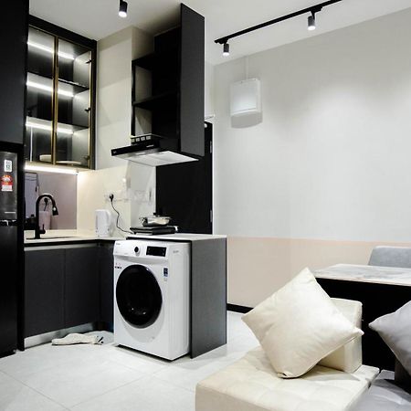 Neusuite Cozy Studio By Guestonic Куала Лумпур Екстериор снимка